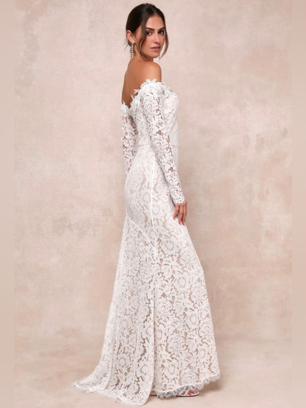 Lulu's White Off-the-Shoulder Lace Long Sleeve Wedding Dress Small Hailey Bieber - Picture 3 of 10